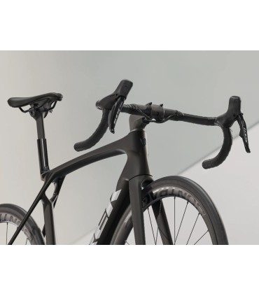 Trek Madone SL 6 Gen 8 Matte Dark Web